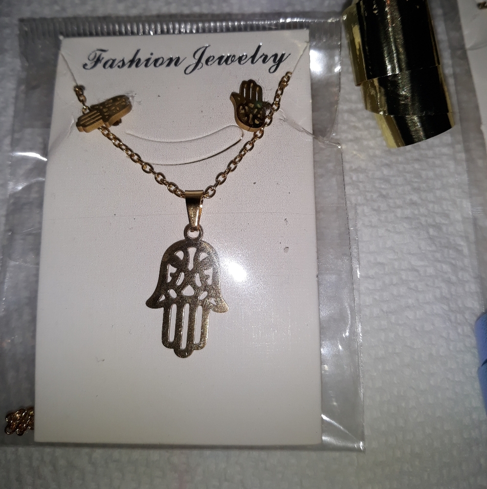 Minimalist Hamsa Necklace  Earrings Set Gold Pl over Stainless Jewelry NEW NWT